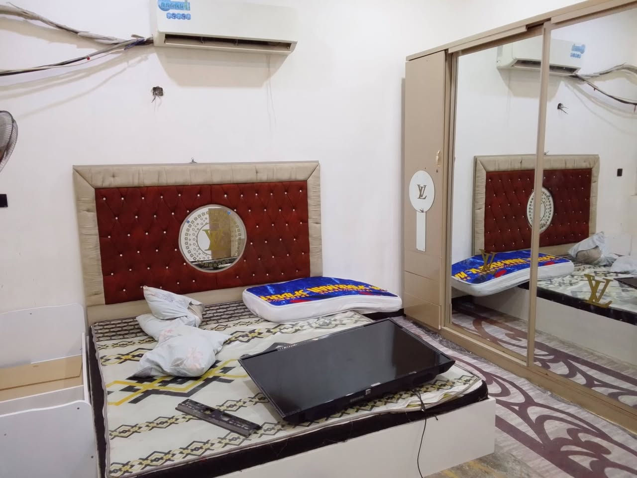 السلام عليكم غرفة تركية نضعيفة للبيع استعمال قليل مستعجل على بيعتها اريدها 175الف العنوان البلديات الرقم *********** ادخل للتعليقات
