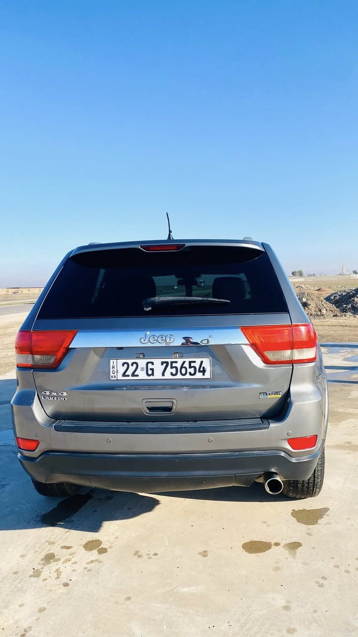 جيب لاريدو موديل 2012 كلين تايتل
نص فول
محرك 6 سلندر 3600 فور ويل
رقم اربيل 
هزه جديده
اللون نفطي 
الاضرار مبينه في الصور وهي طفيفه 
السعر 165$ 
العنوان الموصل 
***********
***********
