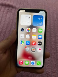 ايفون 11 عادي مكفول كفاله عامه بطاريه 91 سعره 270 وبيه مجال بسيط شخط و...