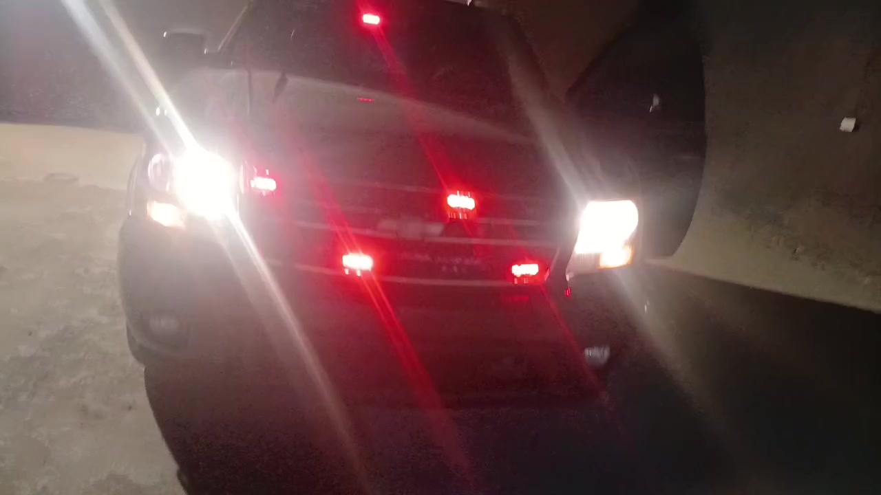 السلام عليكم
تاهو ادوات LTZ فول مواصفات كصه فقط قماره بيها صفاره واريل وسياره خير من الله ما ناقصها اي شي  
سعر 95وبيها مجال للطيبين

بغداد  الاستفسار فقط اتصال على رقم ***********
