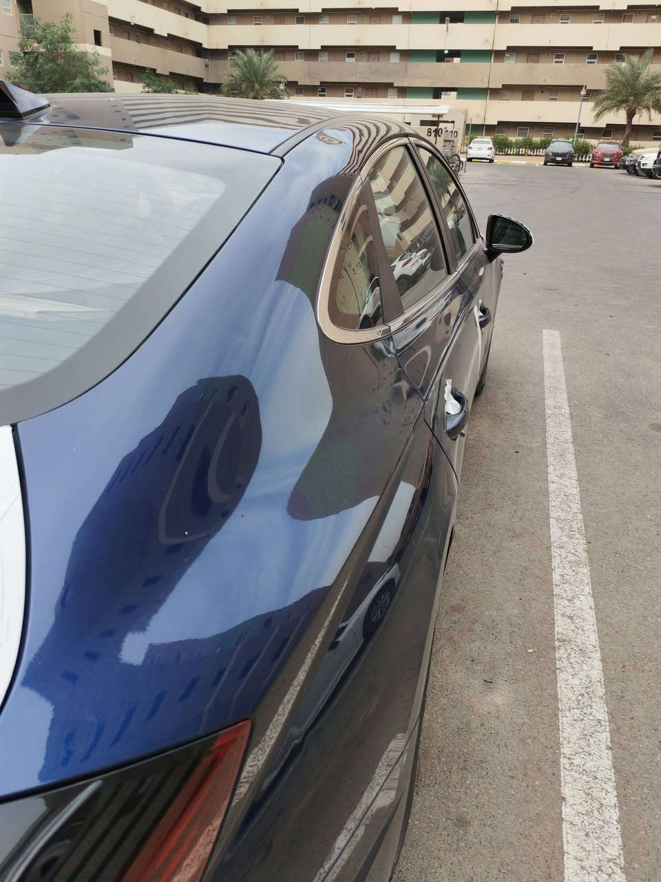 سوناتا ٢١ بغداد بأسمي ٣ قطع صبغ جاملغات اماميه وبنيد بدون لغد ولا شاصي جاهزه من جميع النواحي محرك ٢٥٠٠ نص مواصفات  ماشيه ٩٠ الف كيلوا مكاني بصره ***********
