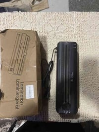 ماكينة كبس هويات • ما مستخدمة