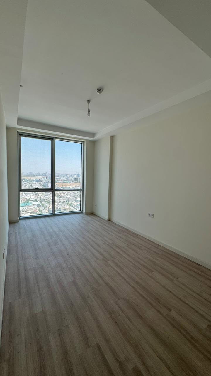 امباير سكوير -للبيع
150م
2+1
مطبخ معزول -
15شدة وربع" ومجاال

***********
