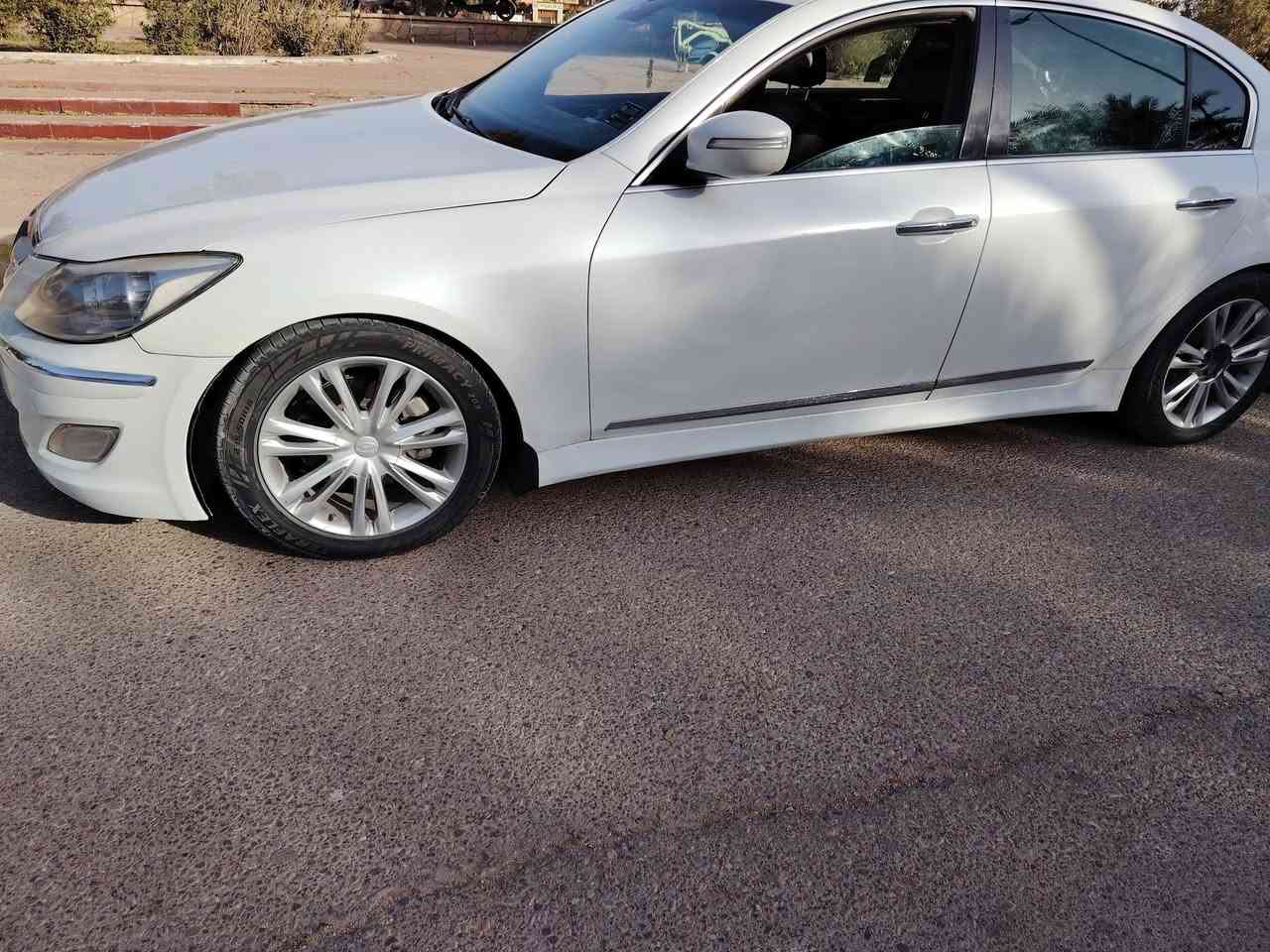 جنسس ٢٠١٣ خليجيه
بيها جاملغ أيسر أمامي مصبوغ بدون دواخل

وبيها باردات بسيطه بالهلال وبداية الجاملغ الإمامي الأيمن بدون صبغ

كلشي واضح بالسونار

سنويه منتهيه رقم اربيل

محرك ٣٨٠٠ مكفول

سويج مو بصمه

فتحه

اشاير بالمري

حساسات اماميه خلفيه

ماشيه ٢٢٦ كم
السعر 125 ورقه بيها مجال
*********** 

مكانها العماره
