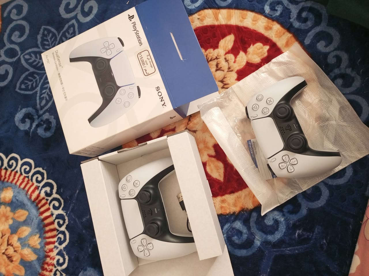 السلام عليكم
بلي 5 سلم جديد مستخدم شهرين ونص نضافا100% ويا يدات 2 اصليات + قرص جيتي اي+  ضمان سنا شركت الاماني + يوبي اس جديد مستخدم 7 ايام نضافا 100% 
السعر خاص كربلاء 
رقم *********** واتساب
