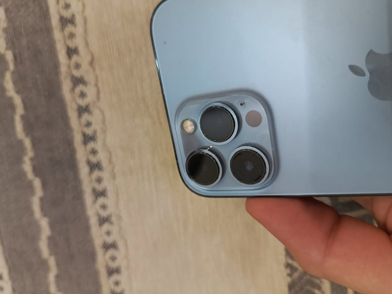 13 برو ماكس
وكاله وكاله وكاله 
ذاكره ٢٥٦
بطاريه ٧٩
لون بحري 
نضافة ٩٠٪؜
ملحقات كامله 
كارتون مطابق 
سعره ٦٠٠
ناصرية حي الفداء 
***********
