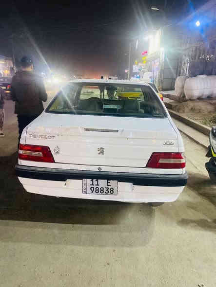 بيجو مديل 13 سياره كلش حديده 
تخم تاير جديد تبريد ثلج صدر جديد 
بيهه بس باب وجاملغ  مبدل اصلي 
تبريد ثلج باتري جديد
سياره عنوانهه بغداد سبع قصور 
سعر47
اتصال ‭0773 858 2765‬
