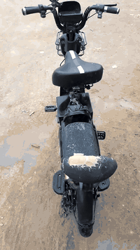 سلام عليكم باسكل شحن للبيع بعدة جديد السعر ميتين وخمسين رقم الهاتف ***********
