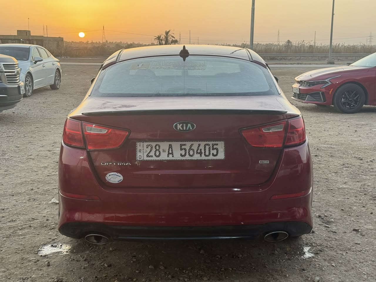 أوبتيما 2015
مواصفات نص فول شاشه كامره محرك 2400
بيه رشات صبغ قطعتين 
موجوده معرض ابداع وعلان المثنى الرميثه  
السعر 115 
تليفون ***********
