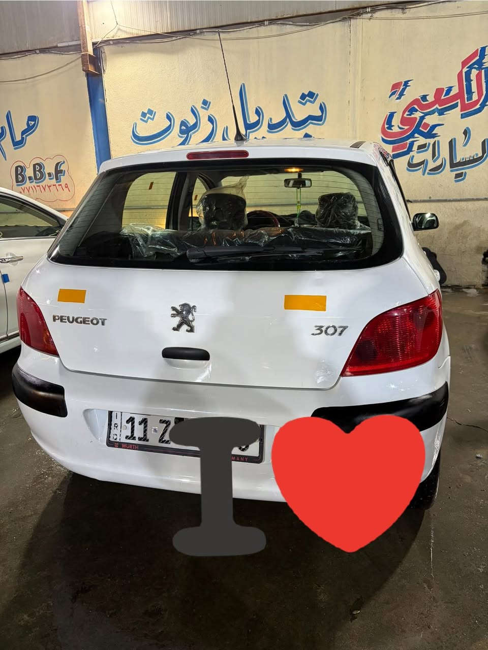 السلام عليكم
للبيع بدون مراوس وقسط بيجو 307 موديل 2005  السيارة ماشية 88 الف  حقيقي شادلها شاشة ديفندر وكامرة اصلية UHD وسستم سماعات اصلي السيارة عليها ادامة كاملة نوزلات بلكات وادامة كاملة للگير والمكينة  تبريد شغال ثلج وتدفئة  فيت بمب عبوة كاملة مبدل  
كهربائيات كلها شغاله بدون اي چطل عالبلاد  باتري جديد الصدر مبدل كامل جديد وتخم تاير جديد السيارة مال جناي دينار واحد متصرف عليها   كفالة عامة سنوية باسمي ورقمها بغداد الدولي  ب58 وبيها مجال بسيط للطيبين  متواجد  واتساب  او اتصال عادي ***********
مكاني بغداد شارع الكفاح  قرب الشيخ عبد القادر الكيلاني
