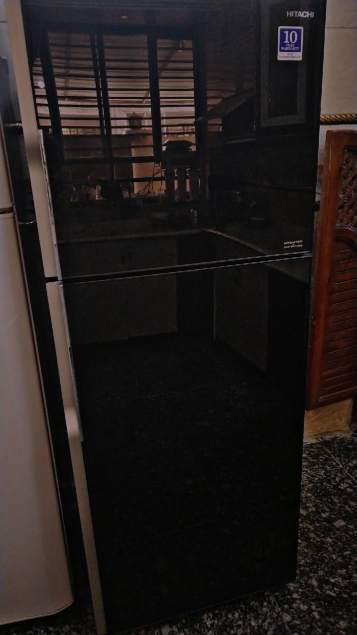 غساله وزن 17 كليو نظيفة كلش
ثلاجه حلووه بخاخ نظيفة واكو سبالت 3طن و 1طن سارعو بالحجز ***********
