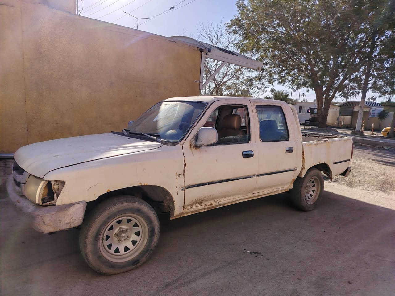 سلام عليكم سياره للبيع حديده كوم حديد السعر 12 ورقه الاستفسار على الرقم ***********
