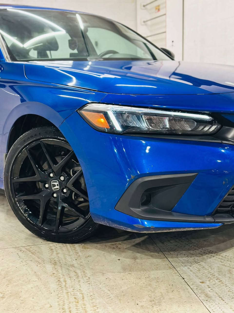 هوندا سيفك سبورت 2024
ماشيه 19 الف فقط 
•السعر بلاش ماكو هيج سعر نهائي 
🔥🔥 129$ وبيها مجال جداً بسيط 
• كير اوتوماتيك
• شاشة كبيرة
• فتحه
• كاميرا خلفية 3 انظمة
• كرسي لون اسود مخملي صفاح جلد
• رادار امامي
•عداد الكتروني
• مانع تصادم
• محدد مسار
• تصحيح مسار
• شفتات بالستيرن
•ويل رياضي
• مثبت سرعة
• مانع انزلاق
• دخول ذكي
•أوامر صوتيه
• إنارة ترحيبية
• هندبريك كهرباء
•لايت عدسات زينون
• نظام اوتو لايت Auto
• لايت العالي زنون
• 3 أنظمة قيادة (eco , normal , sport)
• بلوتوث
• مدخل USB + AUX
•صور الحادث بل المنشور فقط جاملغ صبغ بدون داخل  
مكان السيارة اربيل 
للتواصل ***********
