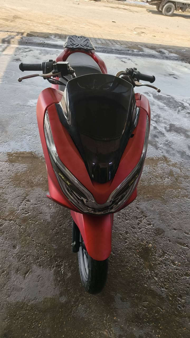 سلام عليكم
دراجة PCX جيل ثالث وارد كوري ماشيه 25  للبيع كفاله عامة مكينة كشر حساسات ستنان اطفاء حساس جويتر تدفئه يدات دراجة كاملة خير من الله جيب مصلح وتعال افحص 
هاذ رقمي *********** اتصل وتدلل
