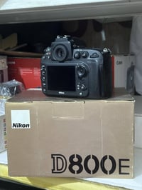 نيكون بدي فقط D800 السعر 500 الف واتساب او اتصال : 07808708710