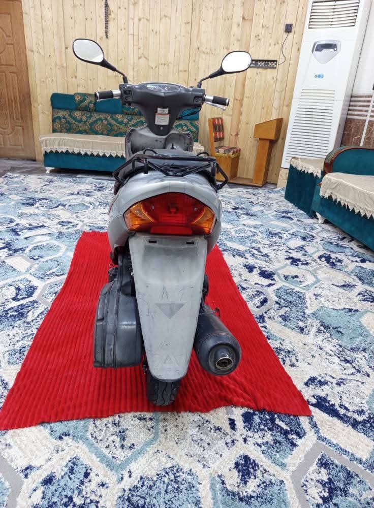 السلام عليكم دراجة ادرس ياباني كوم حديد
كهربائيات كلها شغالة والمحرك مابي شي نضيف فقط اويل بم متفلش وراجز السلف متفلش 
سعر ٢٠٠قفل
رجاً الشراي يطب خاص


**إذا كنت صاحب هذا الإعلان وتريد حذفه لأي سبب، رجاءا أرسل رسالة إلى الدعم الفني**