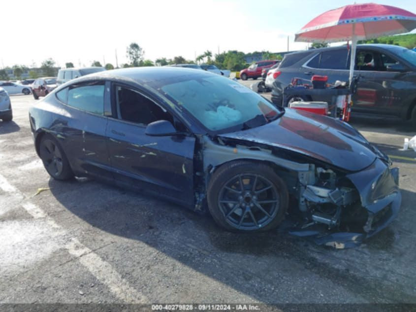 للبيع تسلا مودل 3 تك ستاندر اون لاين

حادث قطعة وحدة فقط تبديل

سيارة تخبل ماشية 40 الف الي يدور سيارة نضيفة حادث خفيف 

السعر 160 مكاني بغداد وبسمي السيارة

***********
