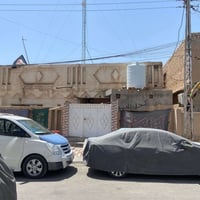 ٢٠٠م • واجهة ١٠م • كونكريت مسلح