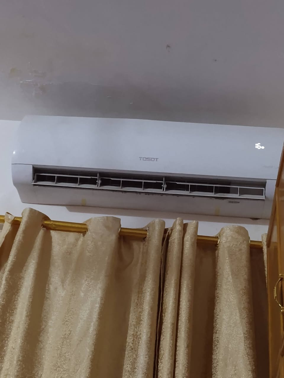 سبلت توسوت للبيع ٢ طن بس البرودة مو شي لو غاز لو الكهرباء ضعيفة يمنة بس ابيعة الك نقص غاز السعر ٣٥٠ المكان المشتل


**إذا كنت صاحب هذا الإعلان وتريد حذفه لأي سبب، رجاءا أرسل رسالة إلى الدعم الفني**