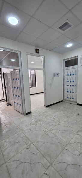 بيت للبيع خانقين توله فروش 
مجمع حجي حازم طابو زراعي 
مساحة ١٠٠م واجهة ٨م ونزال ١٢.٦٠ 
بيت زيرو مامسكون طابقين طابق 
الأول استقبال وصالة ومطبخ وغرفة نوم 
وطابق ثاني غرفتين نوم وصحيات للاستفسار 
اكثر مراجعة مكتب رابەر شارع المزرعة قرب 
جامع هداية ***********
