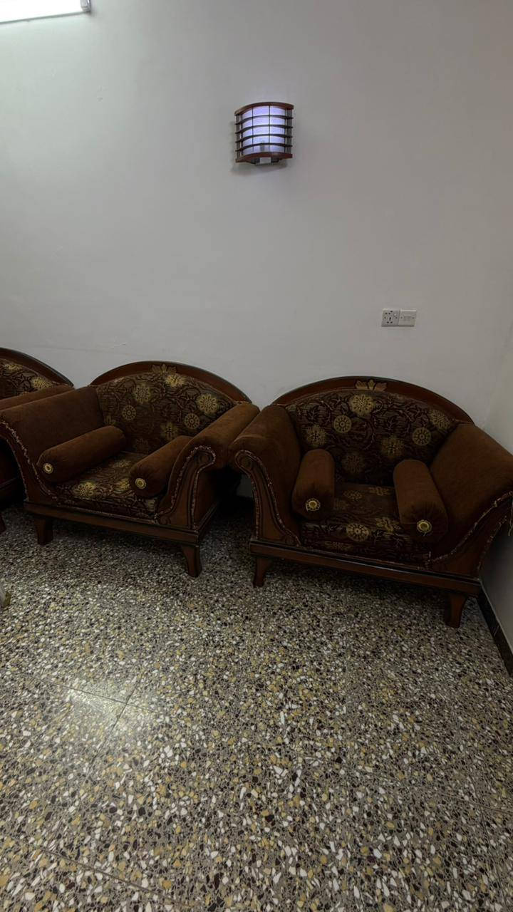 تخم وغرفت نوم للبيع شراي يتصل عل وات ساب او عل رقم *********** 

مكان بغداد
