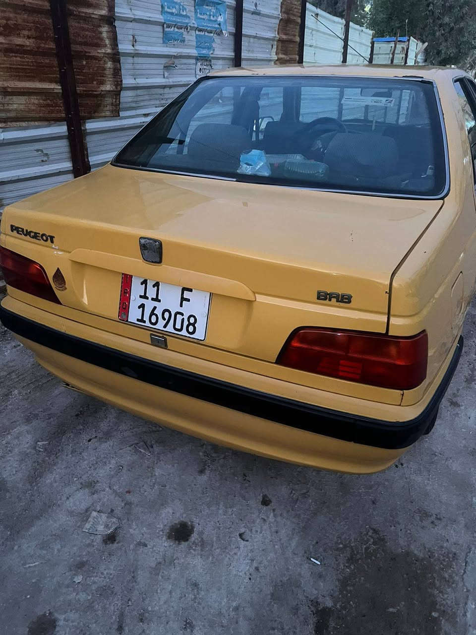 السلام عليكم شباب عندي بيجو بارص للبيع 2015 بسمي ليها بعض بارد قليل وبيها خياس موضح بالصور وبيها بدايت تبخير وبيها منظومه غاز مكاني الشعب نهاية الفورتات *********** مكلف بانشر السعر 40 وبيها مجال للطيبن ،
