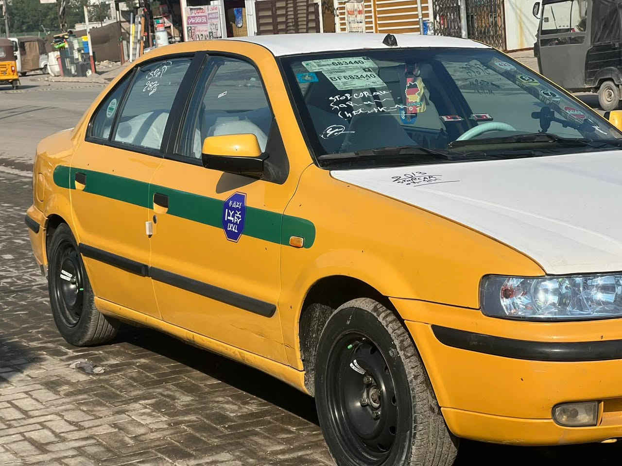 سلام عليكم سياره سمند البيع 2013  مكفوله  كفاله عامه لا صبغ ولا تبدل ولا بيهه اي شي مكينه كير خير من الله لا تنقيص ولا تبخير تخم تاير جديد صدر أمامي وخلفي جديد بأسمي تحويل ثاني يوم مصفره هيه وغرامات ( السعر اتصل على رقم وبيك خير ودلل )*********** ) مكاني بغداد بياع تقاطع درويش
