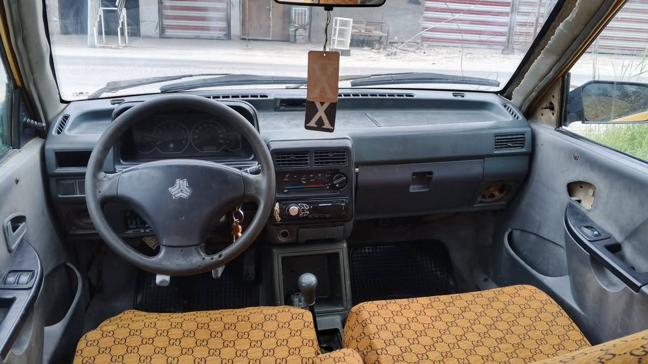 السلام عليكم البيع موديل 2009 محرك وكير وشوصي مكفولت تخم تير جديد بتري جديد السياره  جهزه كهربية كله شغال مكاني بابل محاويل تريد تحويل تريد وكاله سنويه 2027 السعر 15وبيه مجال مامتوجد عله فيس ***********
