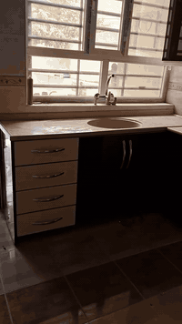 كوانتر خشب  اصلي شرط نظافه ١٠٠%  مرمر كركوك رحيم اوه  قياس ٥ ونص في ٢  لاستفسار  ***********  السعر  ٩٥٠ الف
