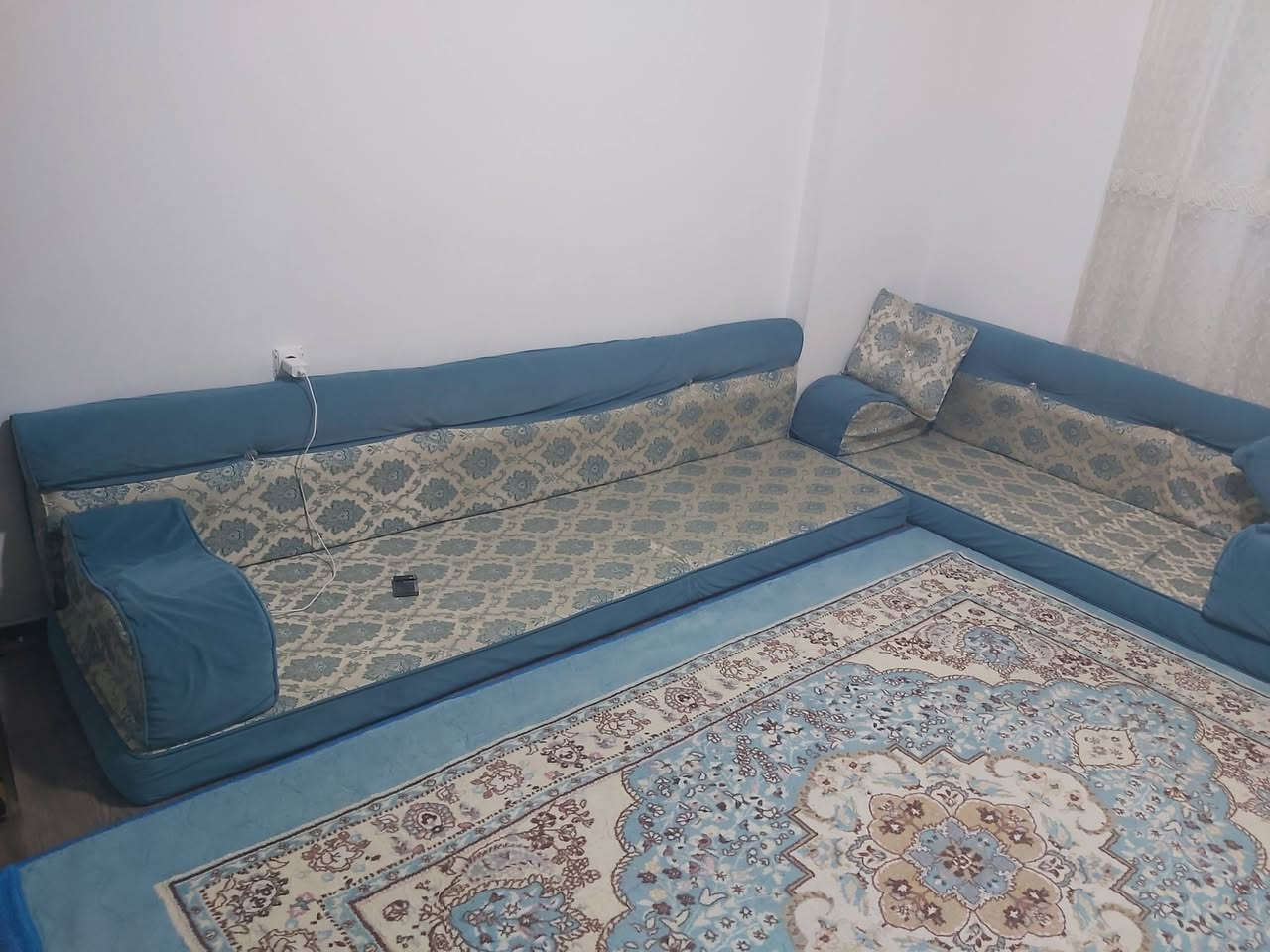 مد عربي مع موكيت كامل للبيع المستعجل
السعر 150 الف فقط
للاشتفسار تواصل ماسنجر او عبر الواتس ***********
