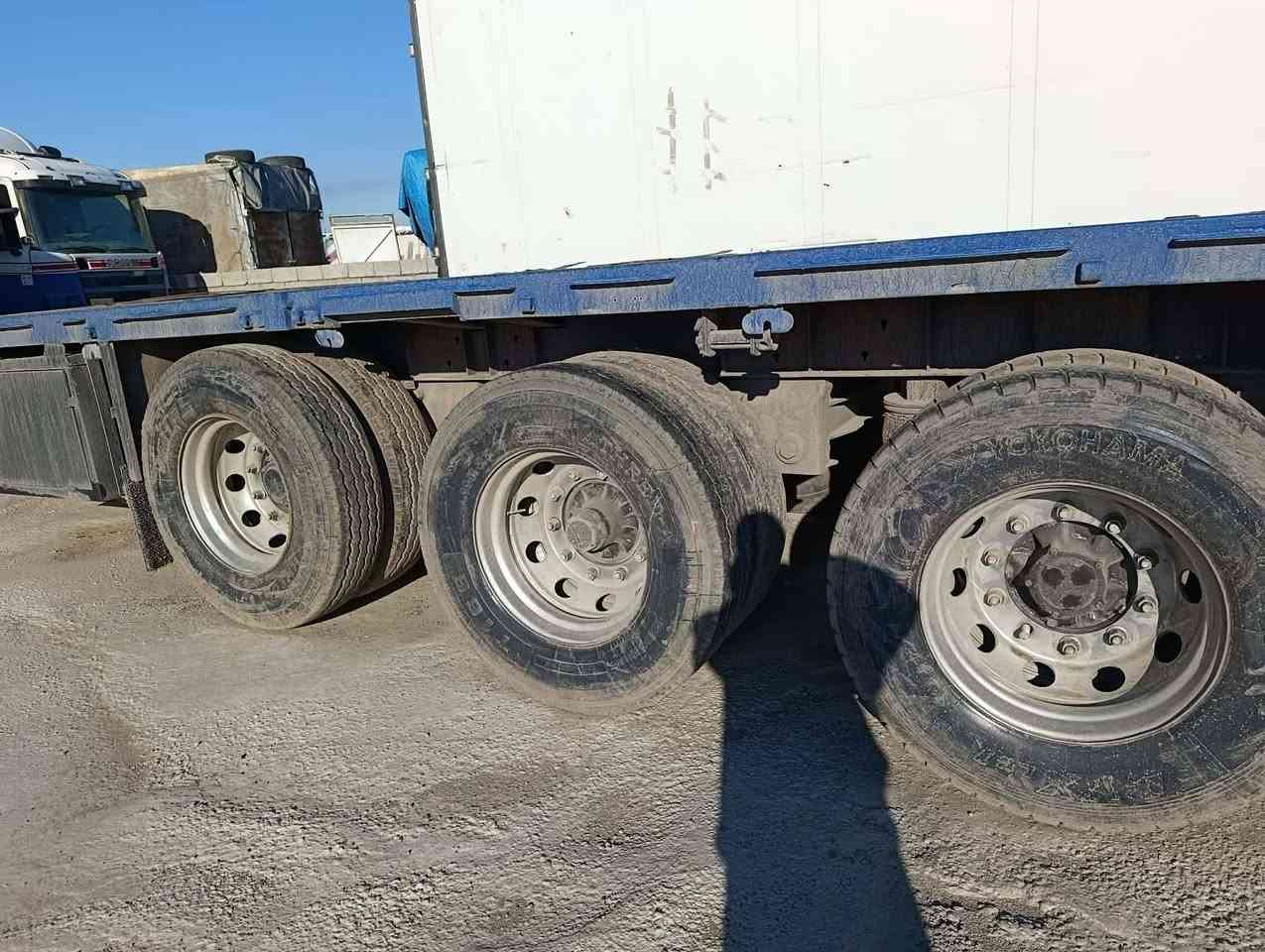 السلام عليكم عربانه للبيع الطول 13 60 اوروبي ثلاث دناجر عنوان كركوك سعر 40 رقم الهاتف ***********
