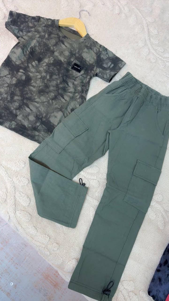 #بـ_15_ألف بس.. #طقم العيد وصل! 👕✨
تعبت من البحث عن طقم يعجب الأولاد وبسعر مناسب؟ جبنالكم الحل! طقم ولادي متكامل (تـيشرت + بنطلون) بتشكيلة ألوان عصرية تناسب أذواقهم.
#المقاسات: من عمر 5 إلى 13 سنة.
#سعرالسعر: 15 ألف دينار فقط.
للحجز والاستفسار يرجى مراسلة الصفحة 🤳
أو التواصل عبر واتساب:
📞 7773332270
📞 7716639035
ختامية ثابتة (لإضافتها أسفل أي منشور):
🚚 خدمة التوصيل متوفرة لكل العراق:
🚕 بسماية: 1000 دينار.
🚕 بغداد: 5000 دينار.
🚕 باقي المحافظات: 6000 دينار.
💳 يوجد دفع إلكتروني (ماستر كارد) لتسهيل عملياتكم 💰💰@أبرز المعجبين
#ملابس_أطفال #عيد_سعيد #كشخة_العيد #أزياء_أولاد #تجهيزات_العيد #العراق #بغداد #ملابس_ولادي #أناقة_الأطفال #عروض_العيد
