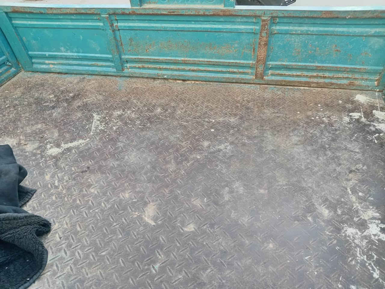 سلام عليكم ستوته للبيع موديل 19 اورق بسمي ماناقصها اي شي السعر واحد 1300 وبيها مجال  كربلاء جامعه وارث الرقم ***********
