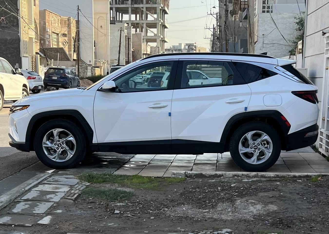 ‎توكسان 2024  
‎وارد امريكي رقم اربيل بأسم شركة وكالة او تحويل مضمون صور الحادث مرفقة  
‎ المواصفات : بصمة / كشن كهرباء / شاشة كبيرة / هندبريك دكمة / مود درايف / اوتو ستوب / جنطه كهرباء / محرك 2500 GDI / تدفئة بالكشنات /  مانع انحدار / تبريد قطعتين / رادارت / رادار نقطة عمياء / تشغيل عن بعد / شاحن وايرليس 
للاتصال ***********
