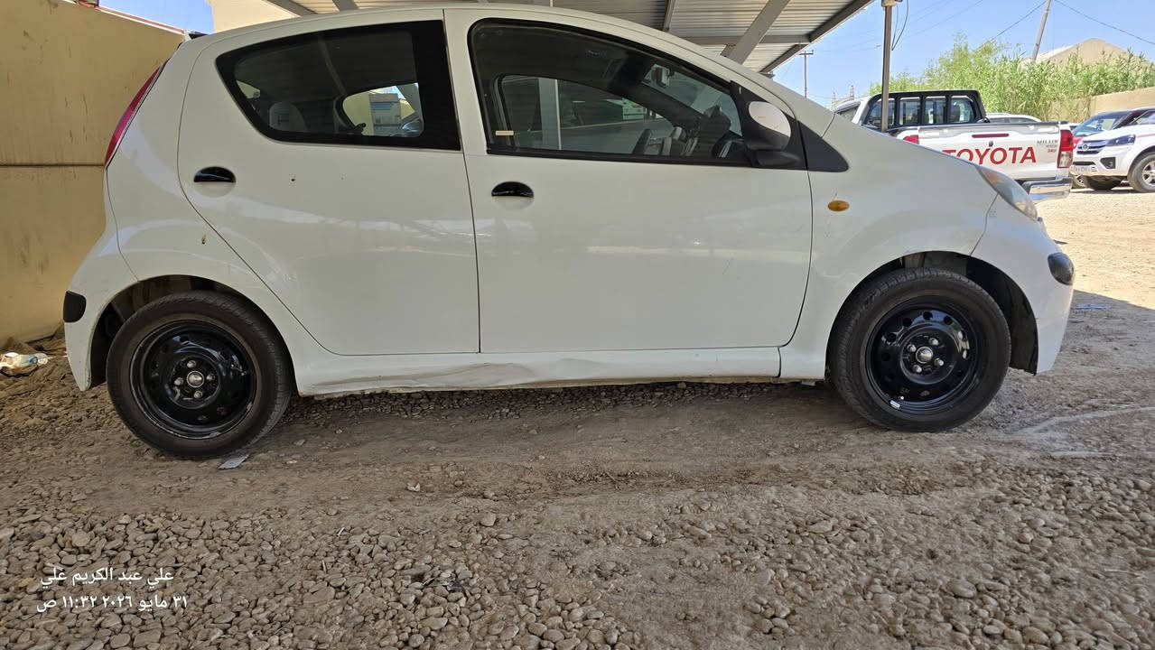 السلام عليكم 
رجاءا قرائه المنشور للاخير جزاكم الله خير 
byd f0 2013 
٣سلندر كير عادي ٥ نمر مع البك ٦
سيارة موديل ٢٠١٣ بصمه و كارت بصمه احتياط 
مكينه كير كفاله لا تنقيص و لا تبخير السيارة مصروف عليهه هواي و راح اذكر التفاصيل 
عبوه فيت بم جديدة كامله
بلكات تخم الاصلي جديد
كلاص بنزين جديد قبل يومين شادة
دهن كير جديد كل ٤ اشهر ابدله
دهن مكينه يشهد الله لتر ب ١٤ من الاصلي
راديتر جديد مال محرك و ماي زيتي الاصلي اشتريته ب ٨ الف اللتر دبه ب ٤٠ صارت
ولف حماوة جديد انسه الحماوة
منظومه التبريد كمبريسر جديد راديتر جديد ووفريز جديد يشهد الله عليه و صورهن موجودة تبريد بارد يكرص سويته
مروحه اضافيه مخلي الها
لايت ناصي اصفر العالي زنون لد 
البروحكترات الجوة لد زنون  كلشي بيها شغال وضع الشركة
شاشه دايموند الاصلي ب ٢٥٠ شادهه مو ذني تجاريات اللي يعلكن بيهه كار بلي و اندرود اوتو واير لس تربط بدون واير
كامرة خلفيه دوارة اصليه الوضوح ليل و نهار فول HD
دوشمه ارضيه جلد ثخين 
دوشمه كشنات كامله من الاصلي كلفت ١٥٠ 
كهربائيات كلها شغاله بشرط 
سيارة الف دينار شنو قيمته الالف ما تذب عليهه 
سنويه بأسمي رقم بغداد لغايه 2030
دشبول صافي اي اعطال ماكو طب جوة سيارة قطرة خياس ماكو 
تخم تاير جديد سنه ٢٠٢٦ شاده جديد درجه اولى
سفايف البيبان كلهن مبدلهن عزل كلش قوي داخل السيارة
رابط كيج حماوة إلكتروني ع الجوين يعني كلشي كدامك
اسف على الاطاله السيارة رايدها ب ٤٣ و السوك كلشي بي 
اللي ميوالمه السعر ع راسي و كلشي اكو بس سيارة تاخذهه تترحملي من وراهه شرط دينار ما تذب عليهه 
ياريت ان ترفعون المنشور بكلمه يا الله 
مكان السياره ديوانية 
*********** متواجد اتصال و واتساب
