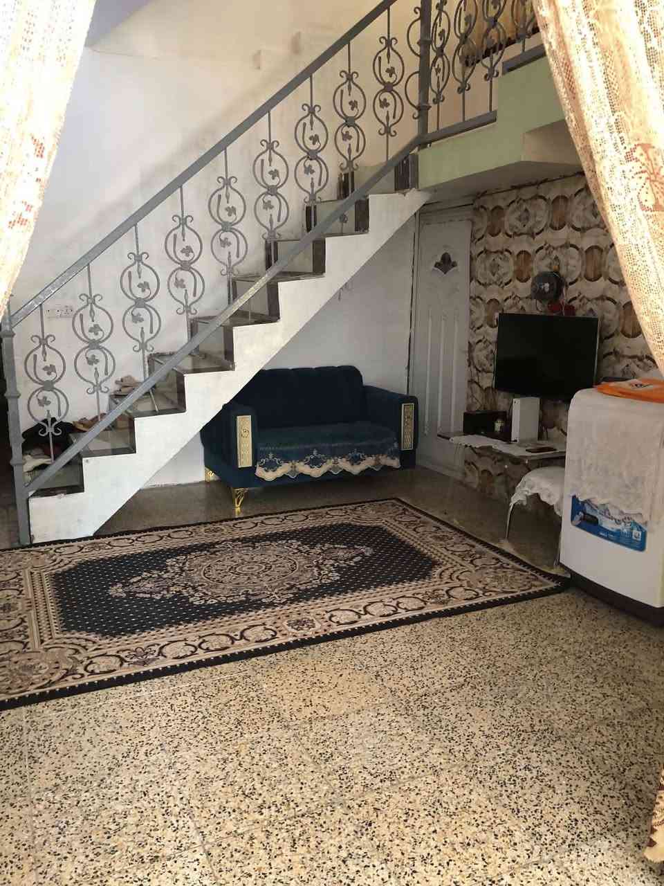 اليوم عدنه بيت للبيع مساحه ١٢٥ متر طابو صرف
موقع البيت في منطقة التجارة قرب جامع حجية سعدية
يحتوي علا ثنين غرف نوم
استقبال حجم مناسب
مطبخ
وصالة وصحيات خارجية وداخلية
خدمات البيت كاملة من ناحية مجاري تبليط
سعر البيت 122 وبي مجال جداً مناسب
للأستفسار اتصل علا هاذ الرقم
***********
