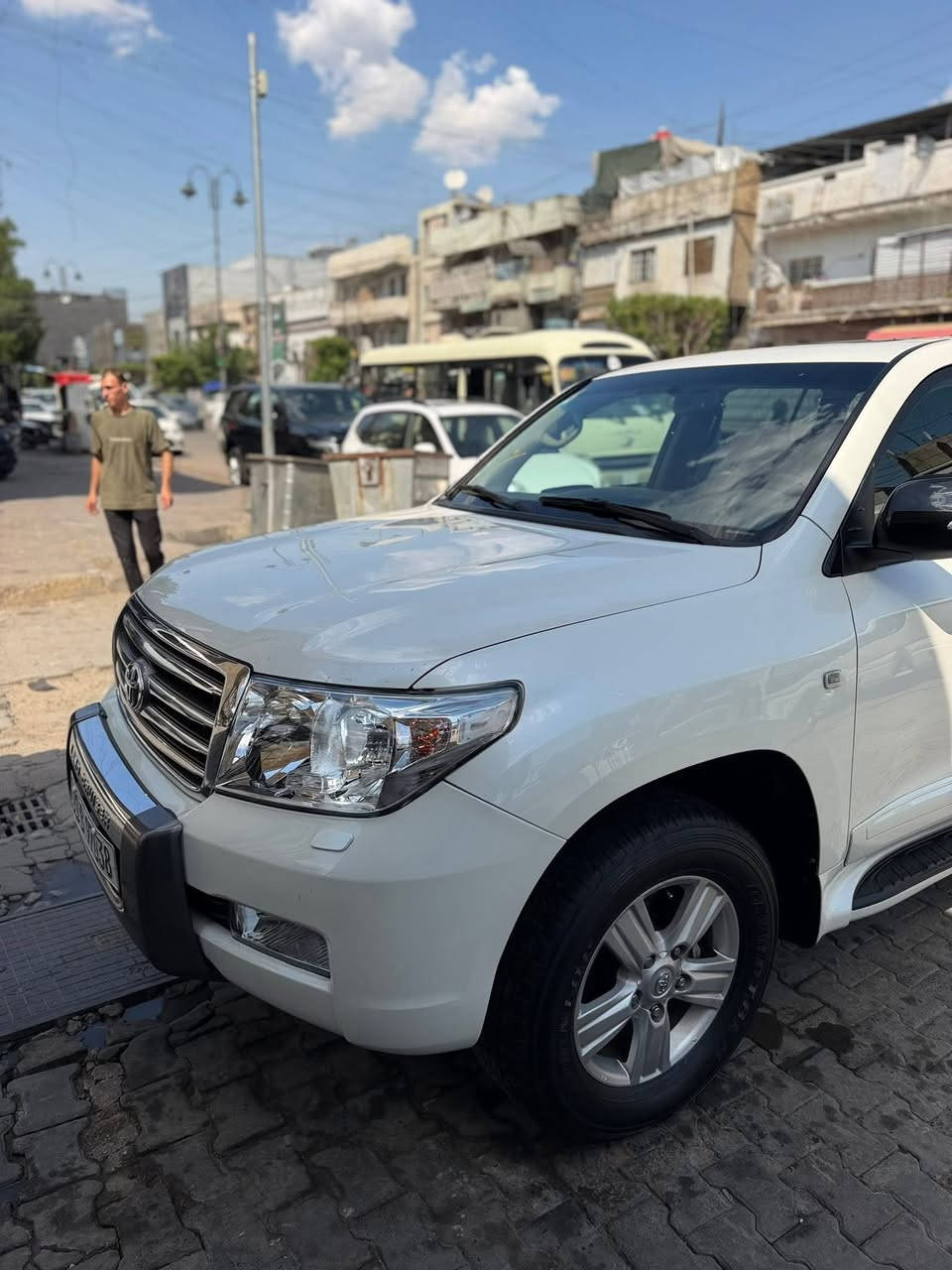 - لاندكروز ٢٠٠٨ قطـري ( دبـل سبير )   ٨ سلندر . ٤٦٠٠
خليجيـة مكفولـة كفالة عامة ( دعاميات صبغ + جاملغ مبدل لون ) 
- ( محرك مفتـوح شغل 100% شرط الضمان و الفحص )
السيارة جاهزة بدون اي نواقص سيرفس جديد لكلشي 
السعـر : ( 27,000) 270 ورقة مجال بسيط 
هاتف :  . ***********
العنوان : بغداد . الكـاظمية . شـارع اكـد
