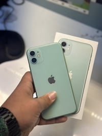 ايفون 11 جديد لون فستقي غراضه كامله جهاز جديد ذاكرته128 بطاريه 90الشرا...