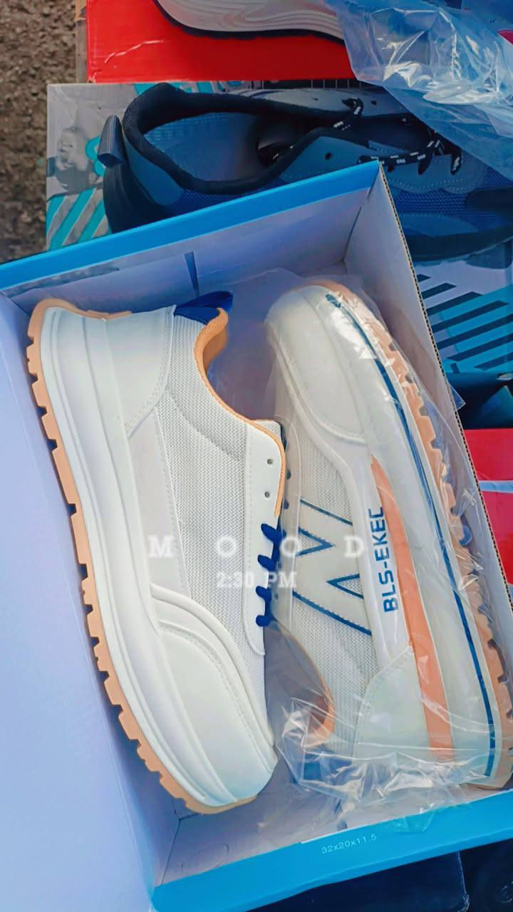 لبيع شلع احذيه على 7تالاف
***********
