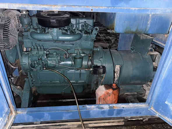 بيركنز صيني ٣٠ كيفي للبيع شغالة راديتر جديد السعر 15 ورقة وبيها مجال  مكانها بغداد البنوك
***********
