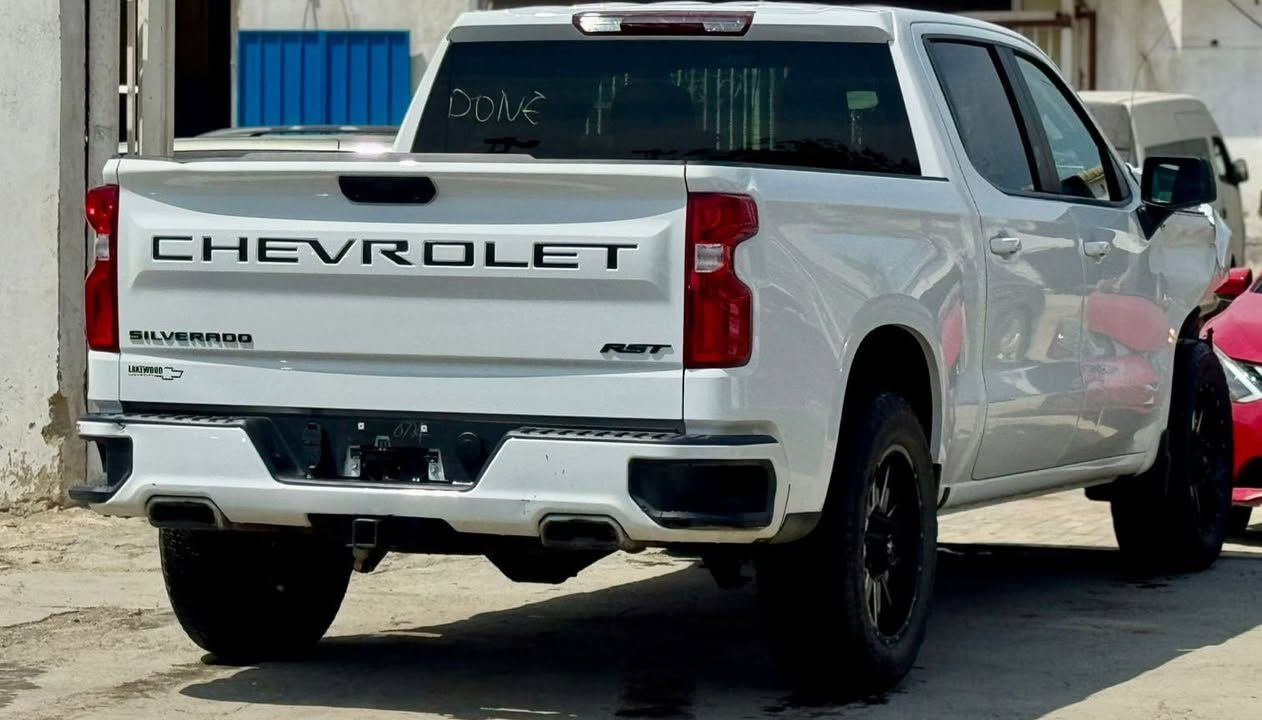 *(رمضان كريم 🌙)*
*شوفــر سلفرادو موديـ2024ـل*

*السعر219$مصلح واصل لميناء*

*بدون كمرك وضريبه اعفاء كمركي لذوي شهداء* 

المستورد. علي الحوراني _واتساب ✅

***********

__________________________________________

رابط الكروب لنشر جميع سيارات 🔴✅

https://chat.whatsapp.com/IpiW4SRY21lAwlitFVbrfG?mode=hq1tcli
