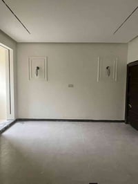 انتاج من شغلي صباغ داخل وخارج وطلس عام ومعالجة رطوبه وعازل اسطح وكافة ...