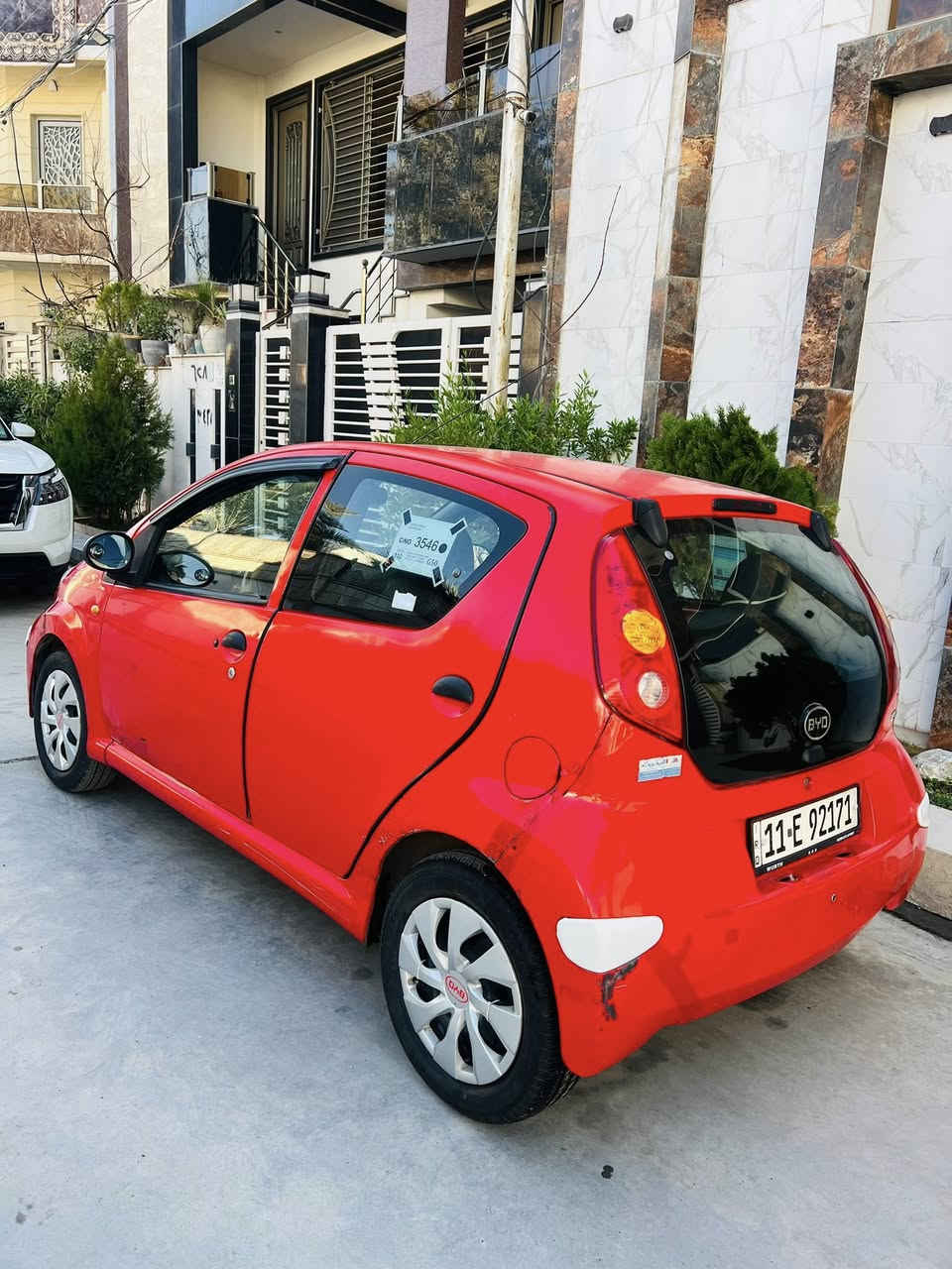 السلام عليكم
سياره Byd f0 للبيع 

موديل السياره 2013

تحويل السياره ثاني يوم داخل الموصل 

بدون صبغ

تبريد 

كير ومحمرك شرط 

موصفات 

بصمه تشغيل

تشغيل عن بعد

دخول ذكي عند تقريب المفتاح تفح السياره ومن يبعد مترين تقفل السياره دخول وخروج ذكي 

شاشه أندرويد 

كأمره خلفيه 

كلمة السر على جام تفتح السياره بدون اسويج عن طريق الرمز 

سعر السياره 40$ 

السياره باسمي تحويل ثاني يوم 

موقعي الموصل 

للاستفسار اكثر 

***********
