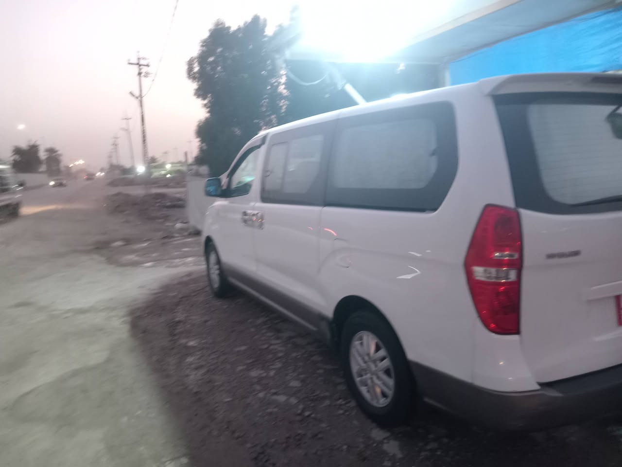 السلام عليكم استاركس موديل  2015 مفتوح للبيع
السياره حلوه ما عايزها شي فقط باردات بسيطه داخل عسلي  يخبل كشنات مغلفه كاعيه جديده سفريات تدفئه تبريد مري شفط
حداديه حلوه مكاني حله معررضه ب180 وبيها مجال
***********
***********
