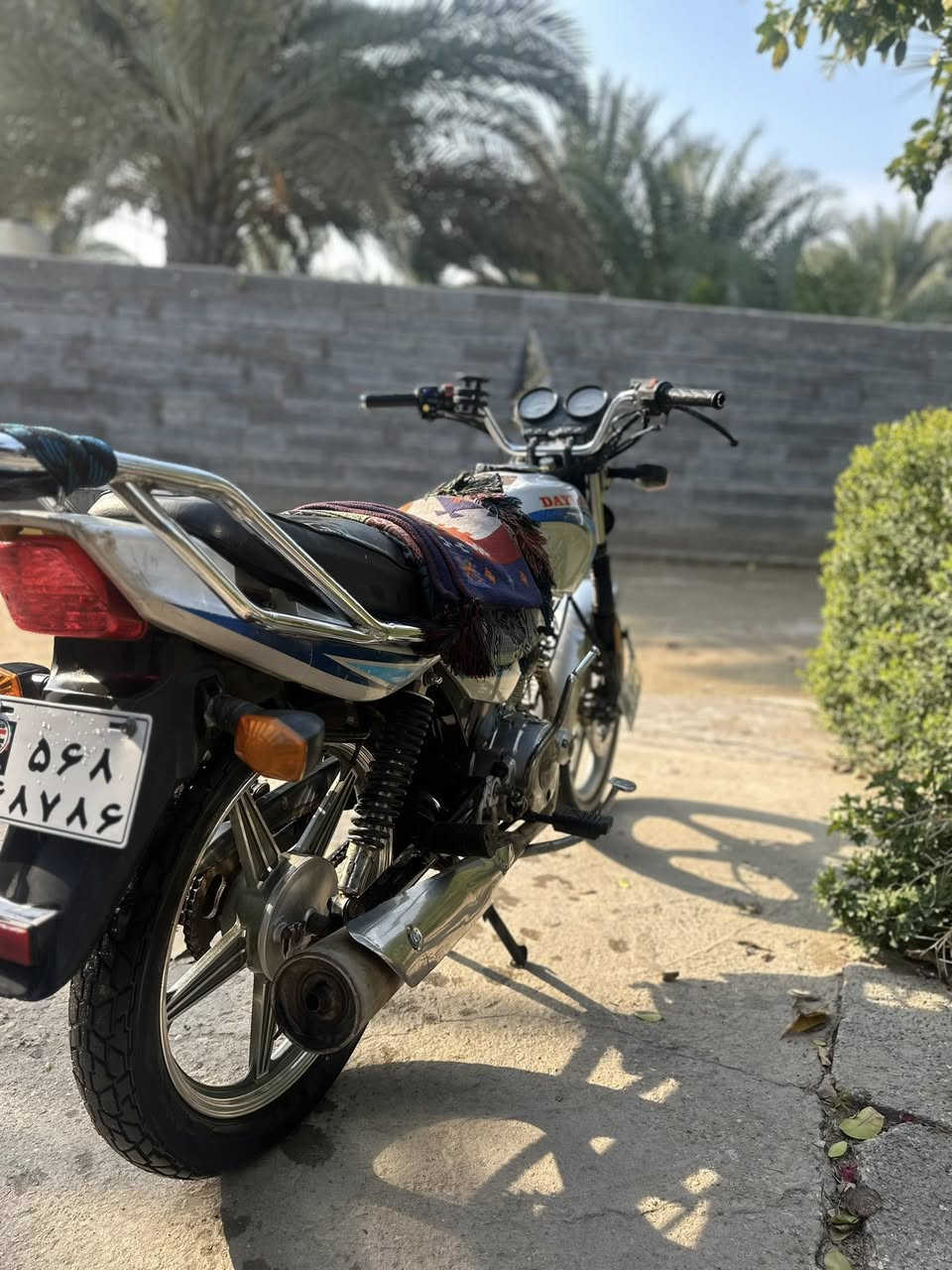 السلام عليكم دايون كلك ٢١ بليته ورقم شاصي كهربائيات دبل اشاره لايت جمجمه عالي ناصي هورن بك لايت يعني دراجه كامله من كلشي ربع متذب عليها ٦٥٠ بيها مجال
مكان كربلاء حسينيه ***********
