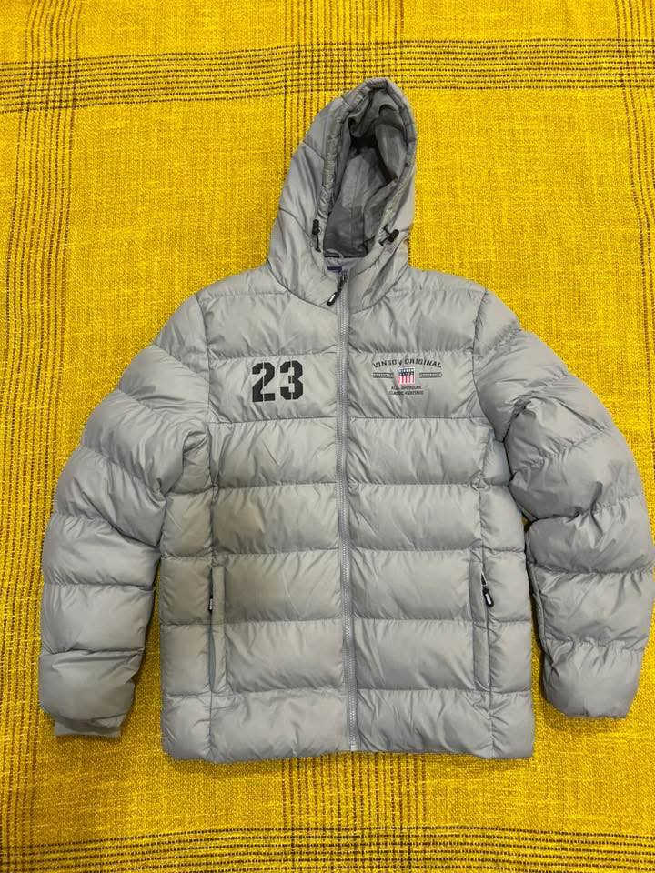 VINSON winter
normal fit

بالة أوروبية، بشرط النظافة

رصاصي: سمول

يلبس: ٥٥-٦٥كغم

أسود: إيكسين لارج

يلبس: ١١٠-١١٥كغم

- يوجد التوصيل


**إذا كنت صاحب هذا الإعلان وتريد حذفه لأي سبب، رجاءا أرسل رسالة إلى الدعم الفني**