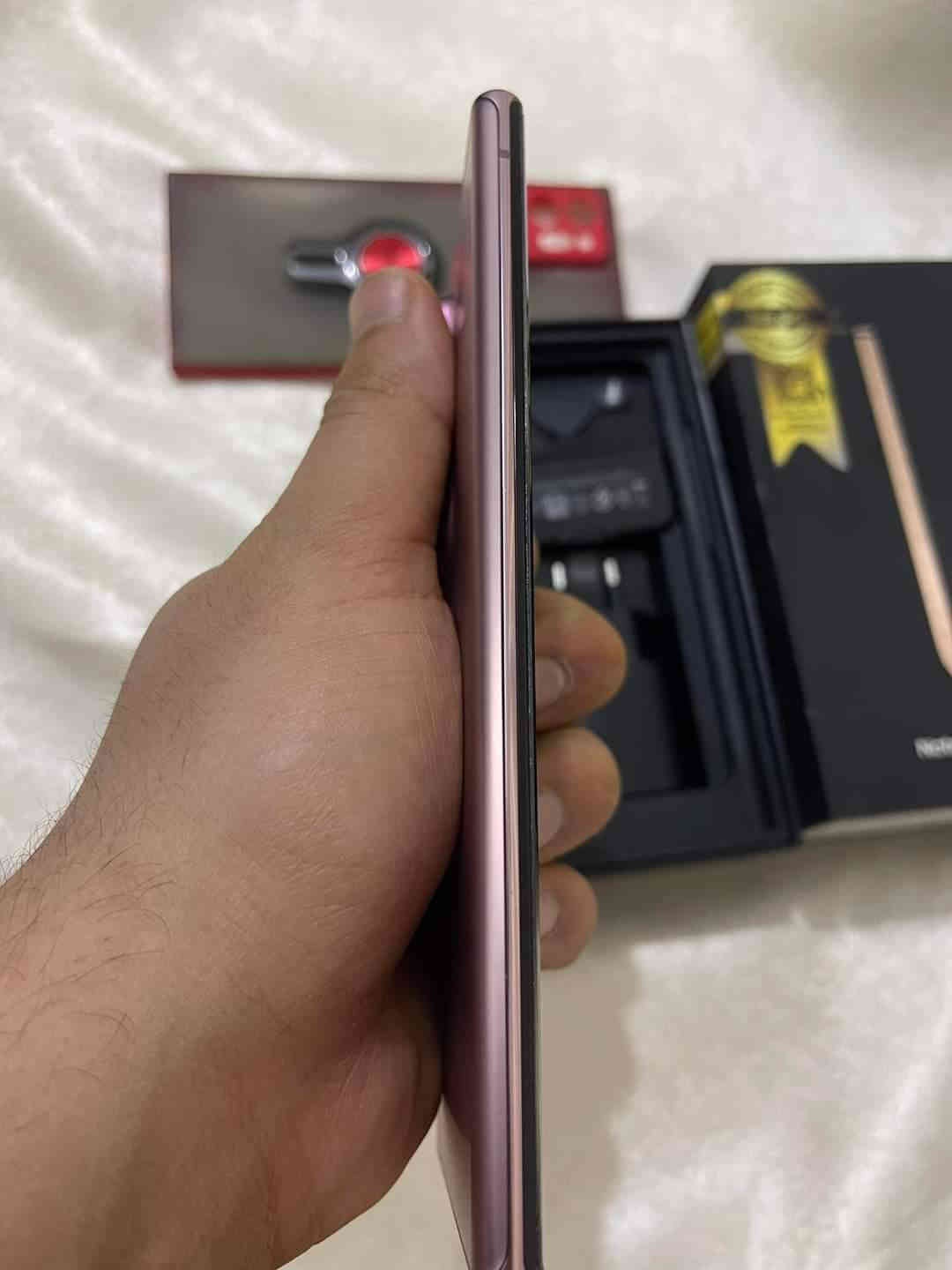 نوت 20 الترا Note 20 Ultra شرق اوسط وكالة عين الفهد دبل سيمكارت ذاكرة 256 رام 12 كامل ملحقاته .الجهاز مكفول من التصليح او تبديل اي قطعه وعله الفحص. السعر ٥٦٠ بي مجال بسيط مكاني الاعظمية  ***********8
