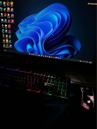 للبيع حاسبة كامله ( كيس + شاشة + ملحقات ) ، احترافية للألعاب والاستخدا...