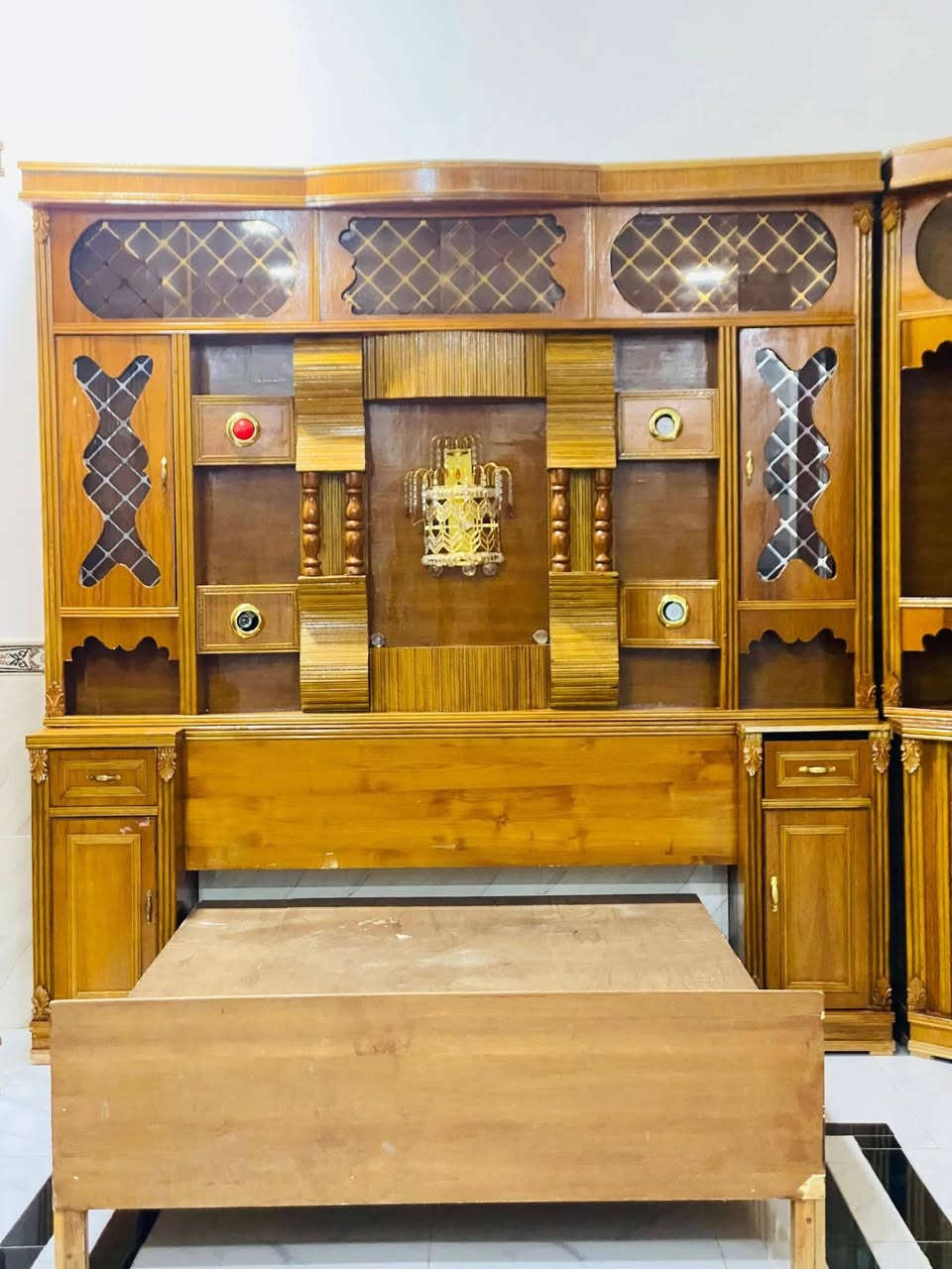 غرفه حطاطه صاج عراقي السعر مليون 100 العنوان الرمانه للاستفسار *********** واتساب.....
