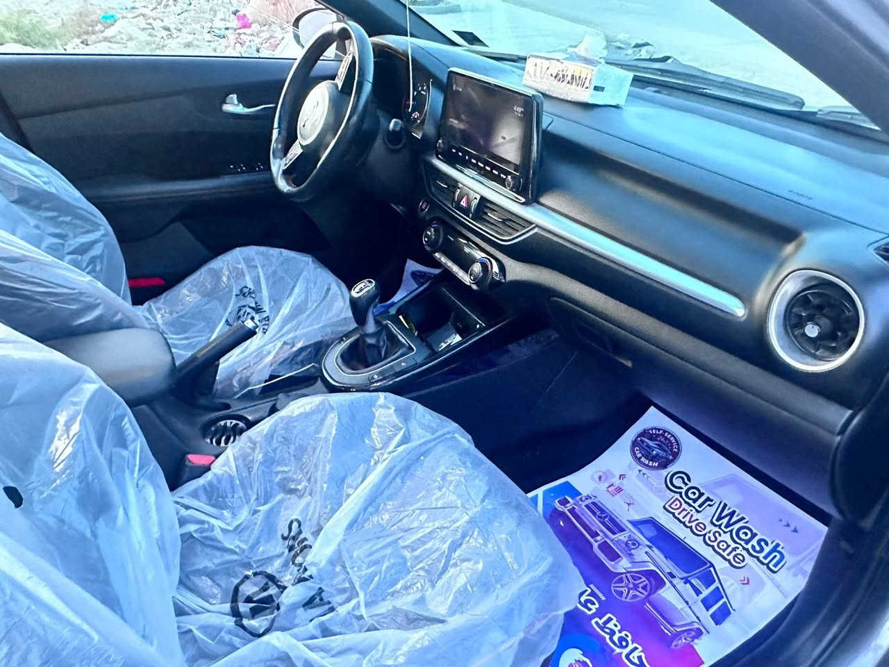 � للبيع — كيا سبورت 1600 تيربو / كير عادي
سيارة نظيفة جاهزة للاستخدام، فول مواصفات على وضعها.

📌 المواصفات:
• محرك 1600 تيربو سبورت
• كير عادي (مانيوال)
• شاشة وسطية حديثة
• كاميرا خلفية
• مثبت سرعة•
• إطارات رياضية
• داخلة نظيفة جداً ومغلفة
• تحكم كامل – إنارة LED – مرايات كهربائية

✨ الحالة:
السيارة نظيفة جداً مثل ما واضح بالصور، استخدام مرتب، بدون أي ملاحظات ميكانيك أو كهرباء.
فحص متوفر للجادّين.

💰 السعر: 130 وبي مجال 
📍 الموقع: الناصرية
📞 التواصل واتساب فقط:***********
